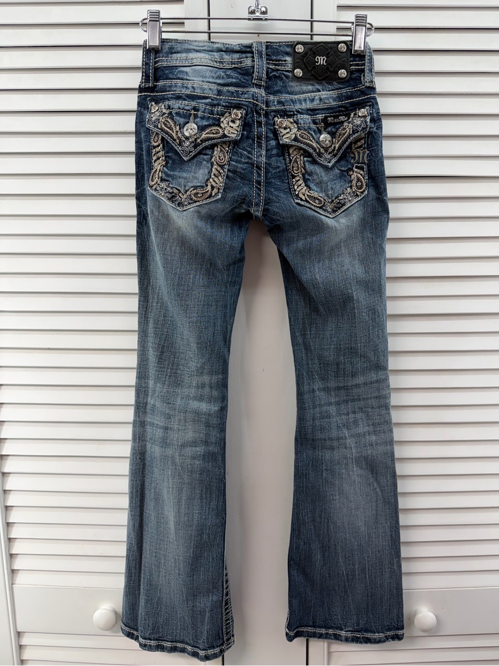 Miss Me girls size 8 boot cut Dark Wash embellished Jeans